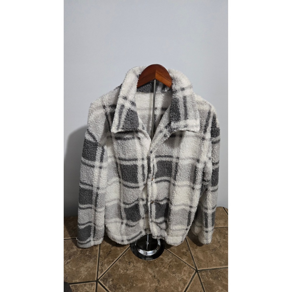 Manfinity Button Front Gray / White Plaid Fleece Jacket Size M
